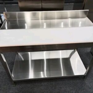Stainless Steel 4ft Spacious Working Table